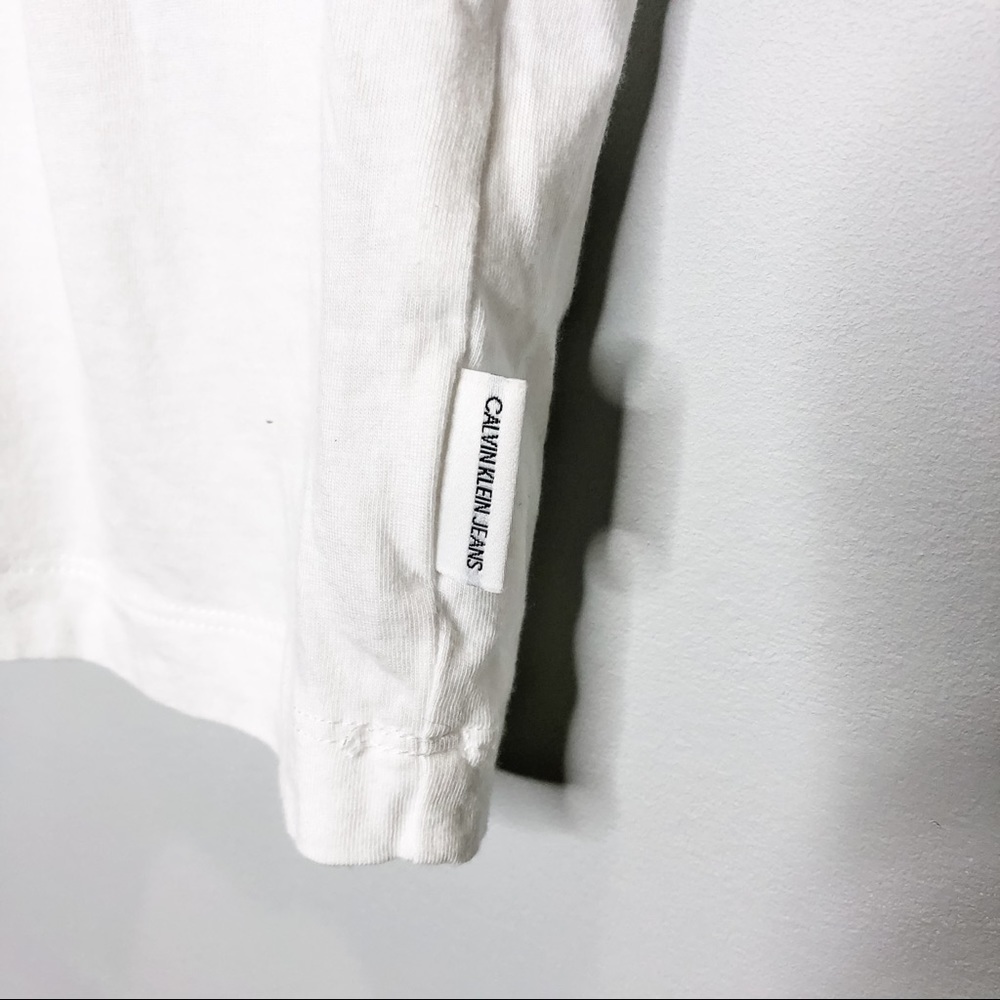π¦π CALVIN KLEIN | Classic White Long Crop Top - Picture 8 of 9